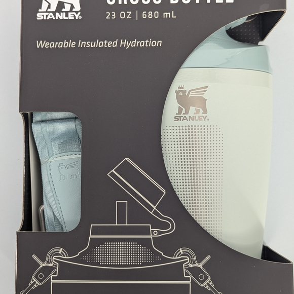 The Stanley Cross Bottle 23 OZ travel water bottle sports gift color mist new - Picture 9 of 9